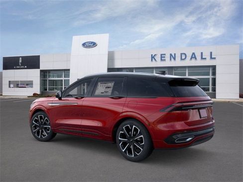 New 2026 Lincoln Nautilus Reserve image 4