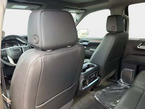 New 2026 GMC Sierra 1500 Denali w/ Denali Reserve Package AWD/4WD image 13