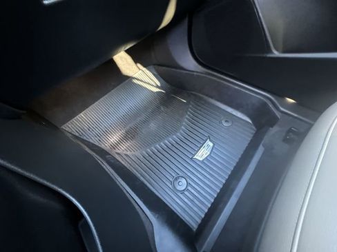 Certified 2024 Cadillac XT4 Luxury image 36