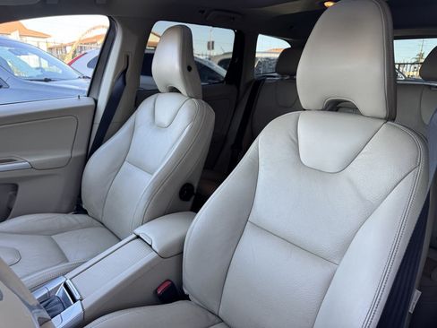 Used 2013 Volvo XC60 T6 AWD/4WD image 35