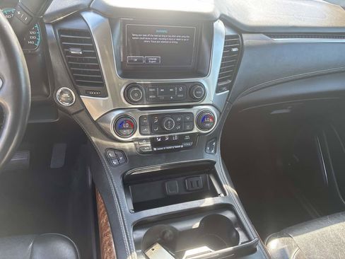 Used 2016 Chevrolet Suburban LTZ image 15