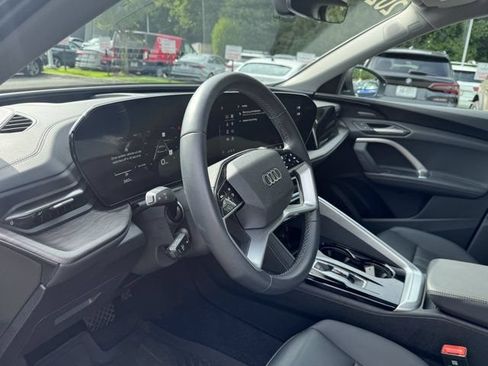 Used 2025 Audi Q5 Premium Plus w/ Premium Plus AWD/4WD image 27