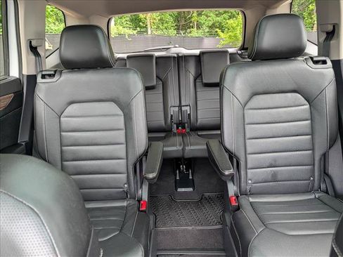 Certified 2024 Volkswagen Atlas SEL AWD/4WD image 18