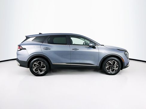 Used 2025 Kia Sportage LX FWD image 10