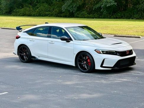 Used 2025 Honda Civic Type R image 10