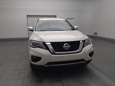 Used 2019 Nissan Pathfinder SV AWD/4WD image 14