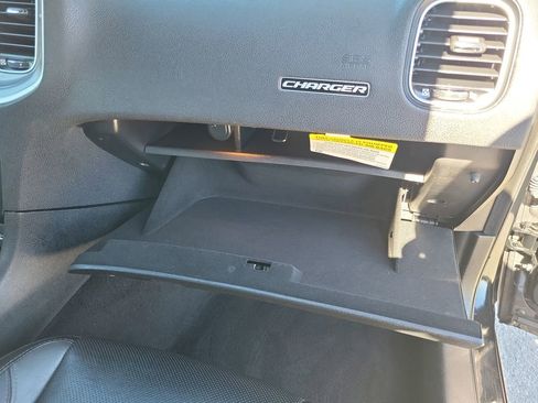 Used 2022 Dodge Charger SXT w/ Leather Interior Group image 37