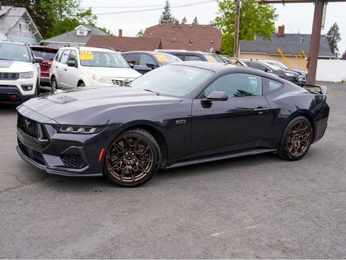 Used 2024 Ford Mustang GT Premium w/ GT Performance Package RWD image 4