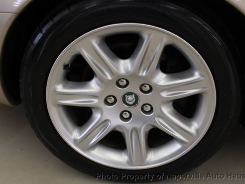 Used 2002 Jaguar XK8 Convertible RWD image 44