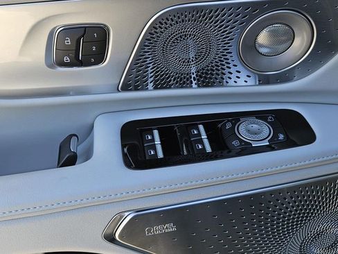 New 2026 Lincoln Nautilus Reserve image 21