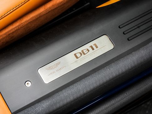 Used 2023 Aston Martin DB11 Volante RWD image 22