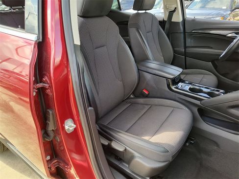 Used 2023 Buick Envision Preferred image 31