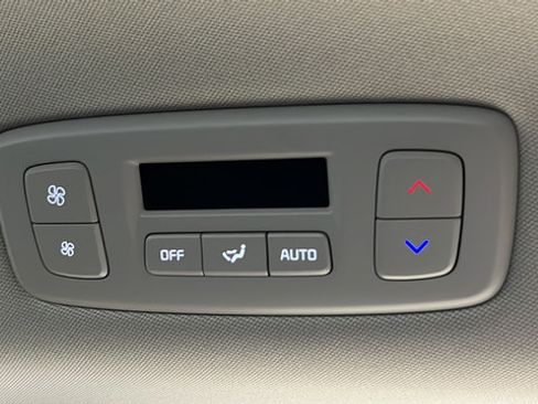 Used 2026 Kia Carnival SX Prestige FWD image 36