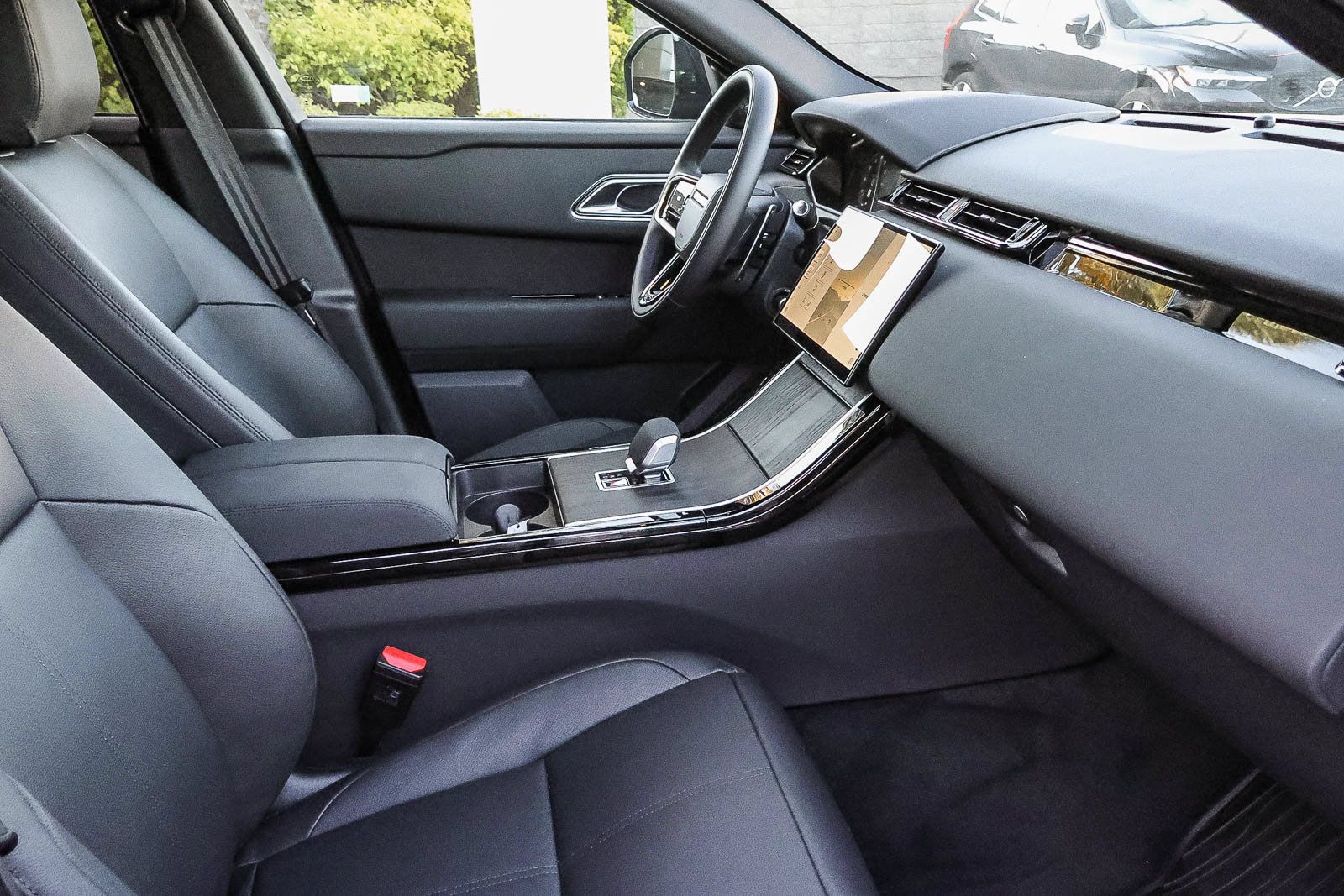 New 2026 Land Rover Range Rover Velar S AWD/4WD image 16