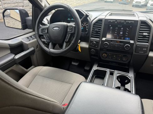 Used 2018 Ford F150 XLT w/ Equipment Group 302A Luxury AWD/4WD image 11