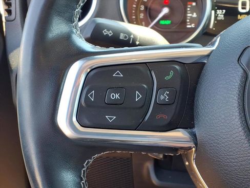 Used 2022 Jeep Wrangler Unlimited Sahara w/ Cold Weather Group image 28