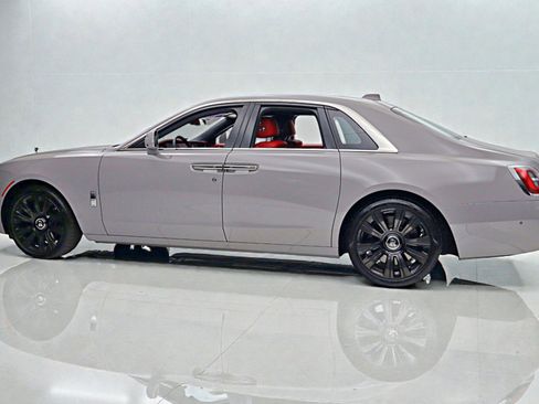 Used 2022 Rolls-Royce Ghost image 11