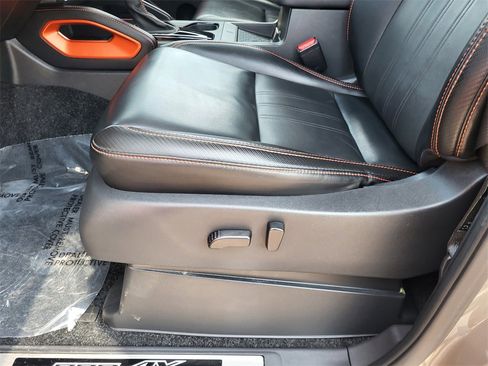 Used 2023 Nissan Frontier PRO-4X w/ Pro-4X Premium Package image 13