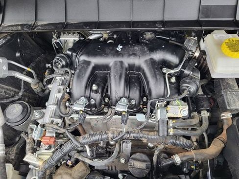 Certified 2024 Nissan Pathfinder SV image 22