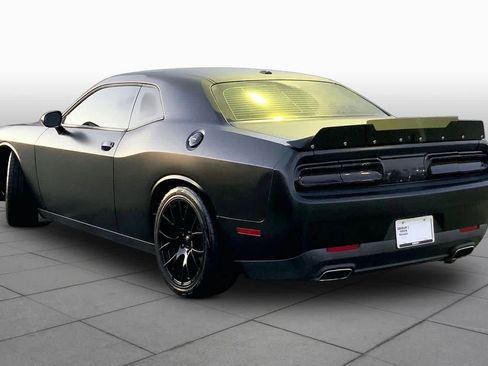 Used 2020 Dodge Challenger SXT w/ Blacktop Package RWD image 11
