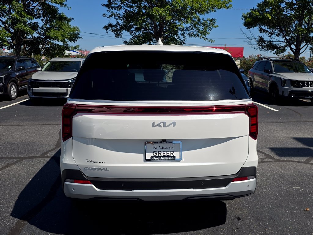 New 2027 Kia Carnival LX FWD image 4