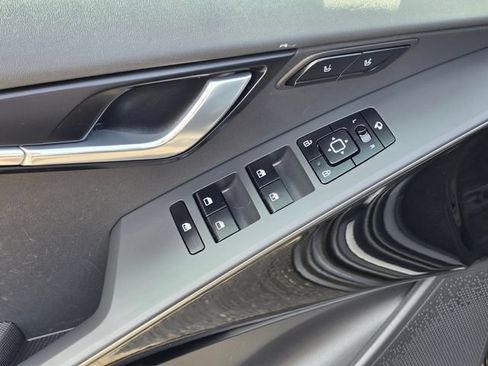 Certified 2023 Kia Niro Wave FWD image 25