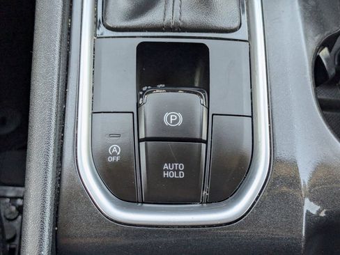 Used 2019 Hyundai Santa Fe SE image 26