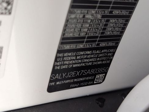 Used 2025 Land Rover Range Rover Velar S image 18