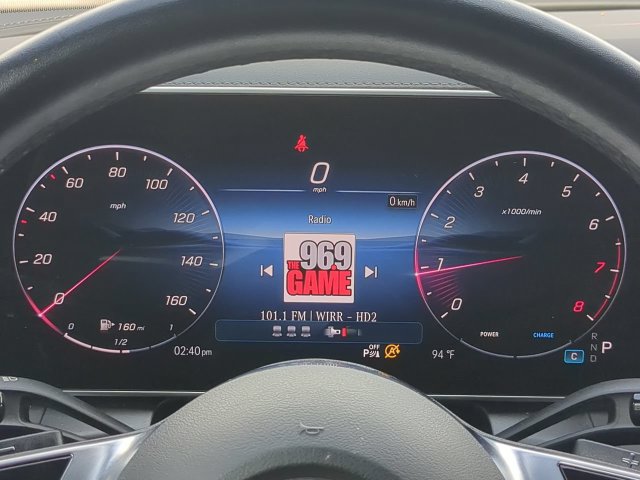Used 2025 Mercedes-Benz GLC 300 image 30