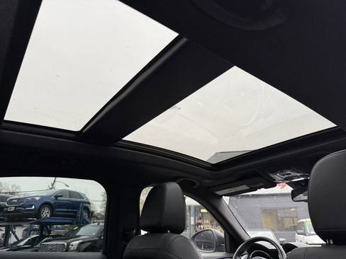 Used 2020 Alfa Romeo Stelvio Ti Sport w/ Quick Order Package 22S Sport image 36