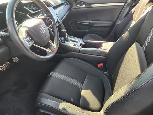 Used 2020 Honda Civic Sport image 7