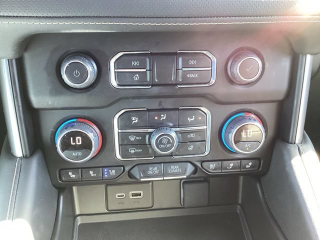 Used 2024 Chevrolet Tahoe Premier w/ Advanced Technology Package AWD/4WD image 20