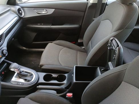 Used 2024 Kia Forte LXS image 25