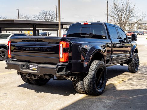 Used 2025 Ford F450 Platinum image 10