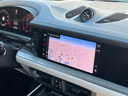Certified 2024 Porsche Cayenne S AWD/4WD image 37