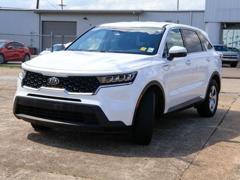 Used 2021 Kia Sorento LX FWD image 25