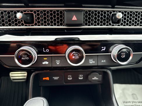 Used 2025 Honda Civic Sport image 16