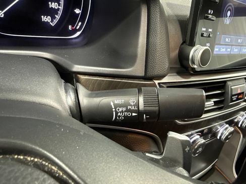 Used 2021 Honda Accord Touring image 37