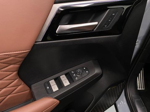 New 2025 Mitsubishi Outlander SEL image 33