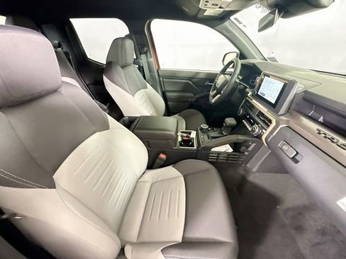 Used 2025 Toyota Tacoma TRD Off-Road image 26