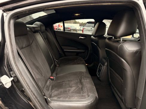 Used 2022 Dodge Charger GT w/ Plus Group RWD image 19