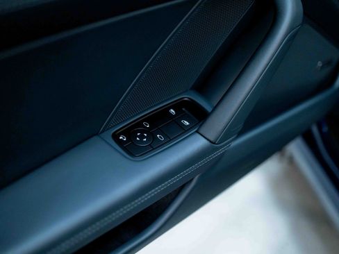 Used 2022 Porsche 911 Carrera S image 40