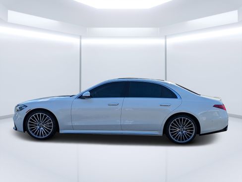 Certified 2023 Mercedes-Benz S 500 4MATIC image 9