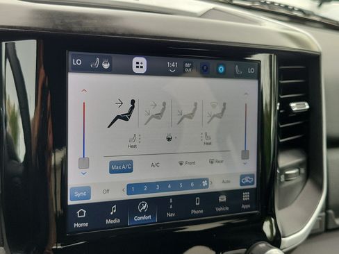 Used 2023 RAM 1500 Big Horn AWD/4WD image 20