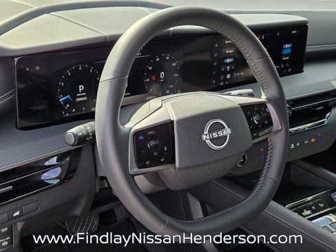 Used 2025 Nissan Murano SV image 22