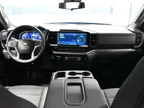 Used 2026 Chevrolet Silverado 1500 LT image 6