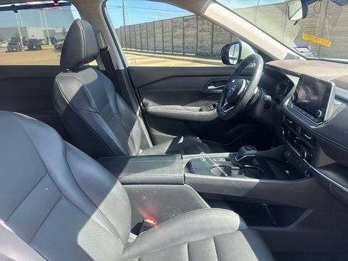 Used 2023 Nissan Rogue SV w/ SV Premium B Package FWD image 26