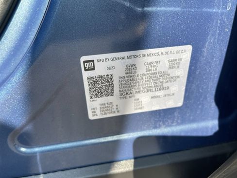 Used 2024 GMC Terrain SLE w/ Driver Convenience Package FWD image 34