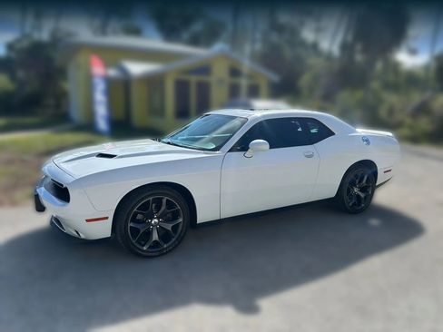Used 2018 Dodge Challenger SXT Plus RWD image 38