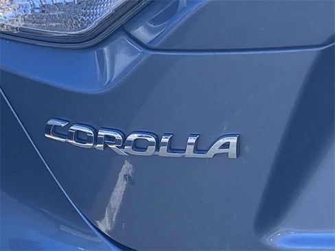 Used 2024 Toyota Corolla LE image 12